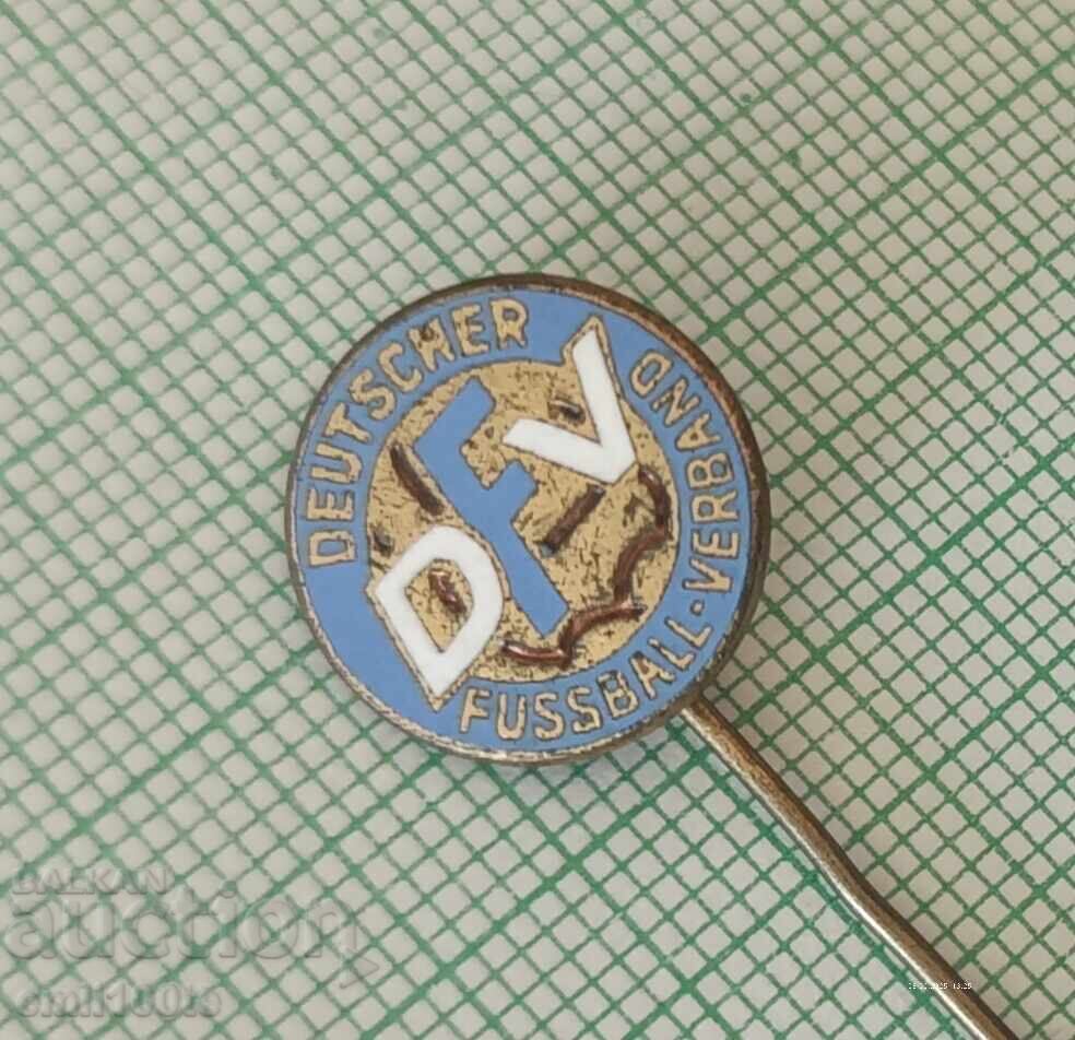 Emblemă - Federația Germană de Fotbal cu preț 6.00 BGN | € 3.07
