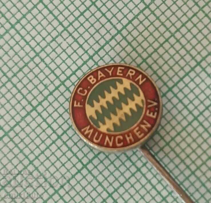 Auction FC Bayern Munich Football Club Badge Auction FC Bayern Munich Football Club Badge