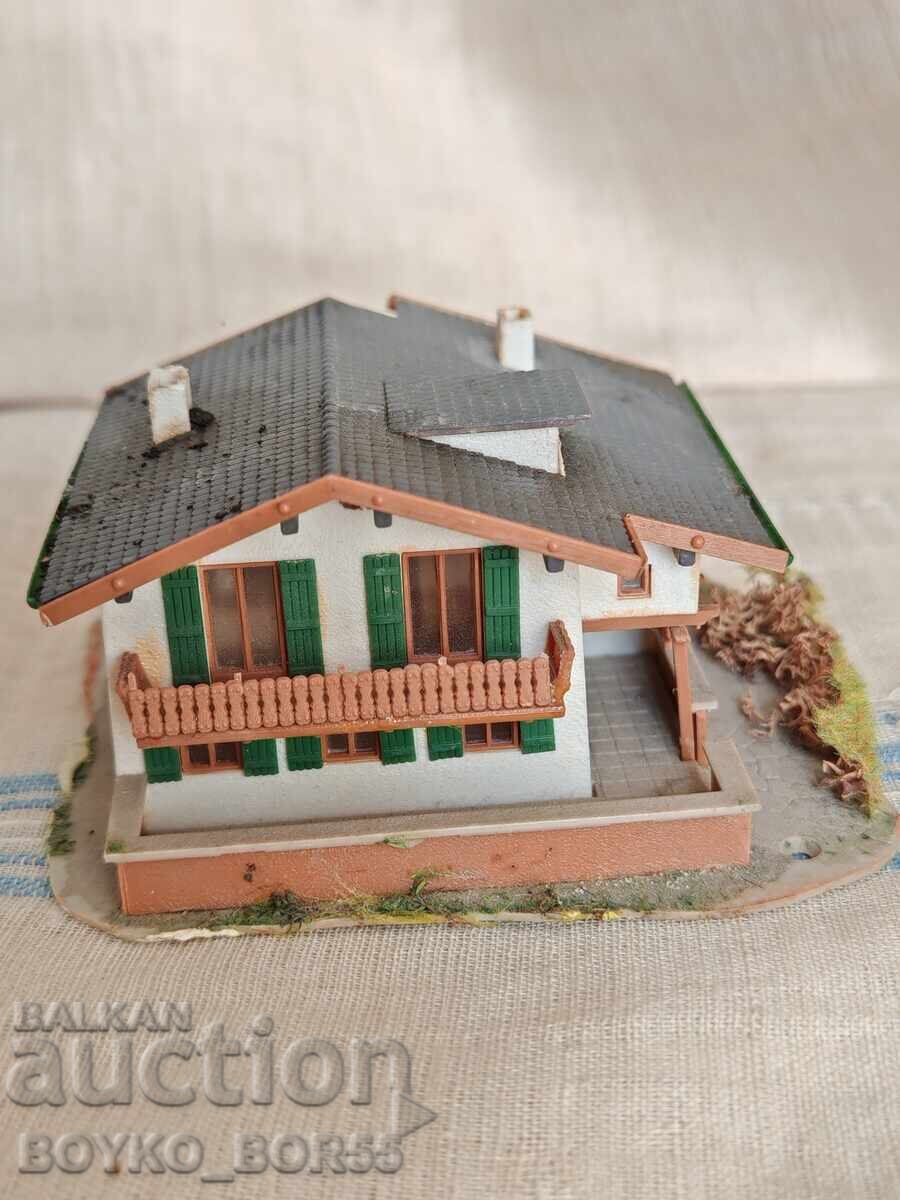 Auction  Old Canton Station for Children's Play Train Piko PIKO 1970s