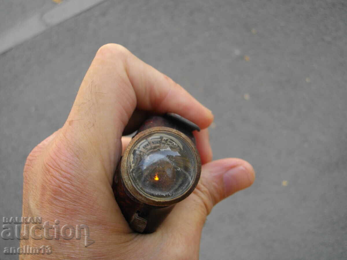 КОЛЕКЦИОНЕРСКО БАКЕЛИТЕНО ФЕНЕРЧЕ С ДИНАМО ВЕРМАХТ WWII - 6