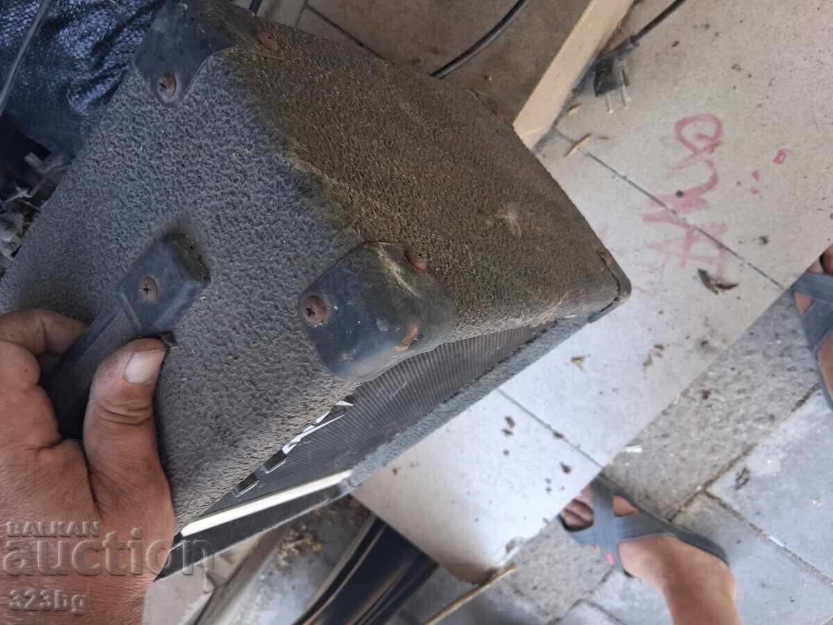 Auction Peavey Guitar Amplifier Auction Peavey Guitar Amplifier