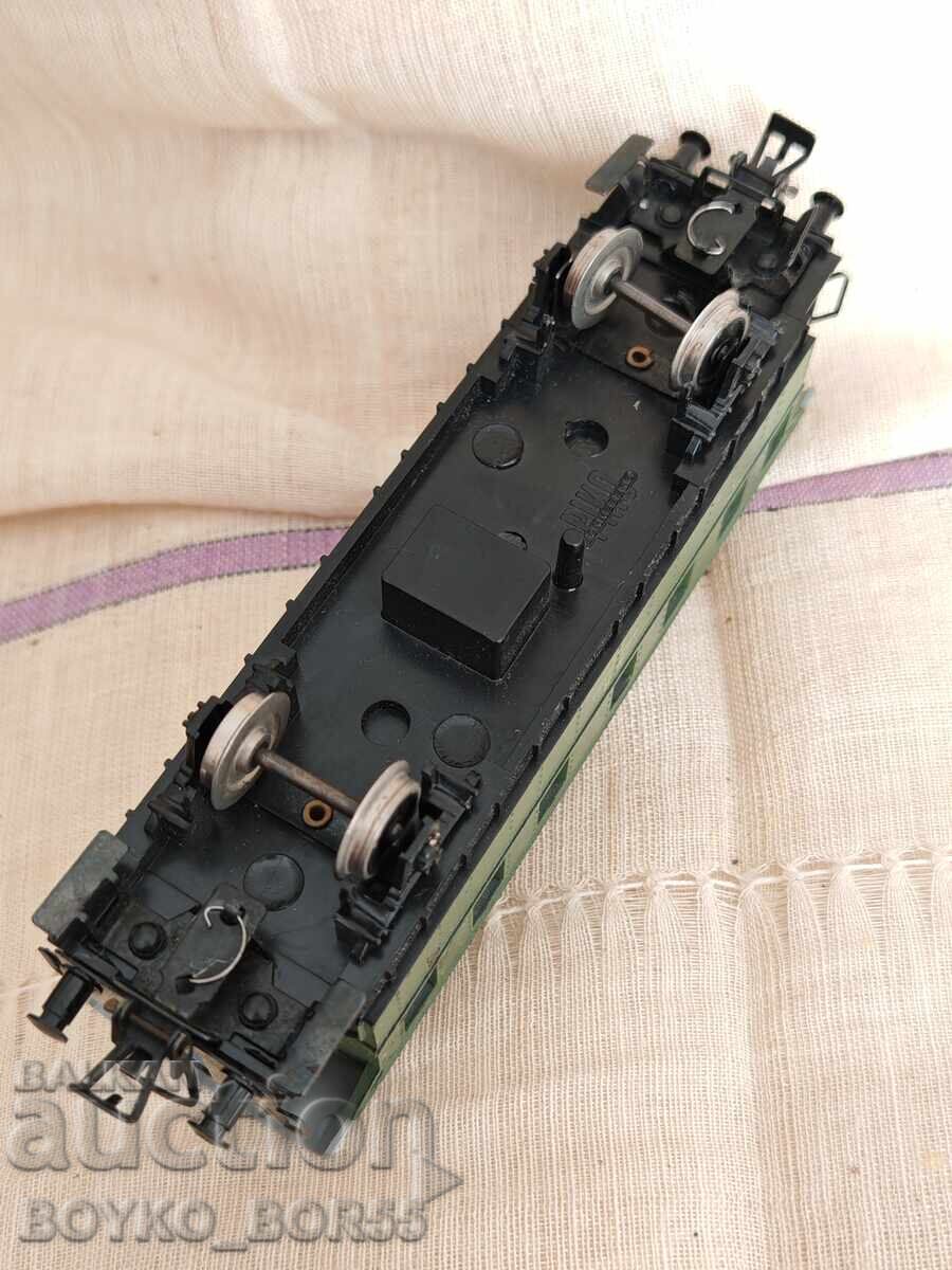 Delivery of Star Wagon for Children's Play Train Piko PIKO 1970s