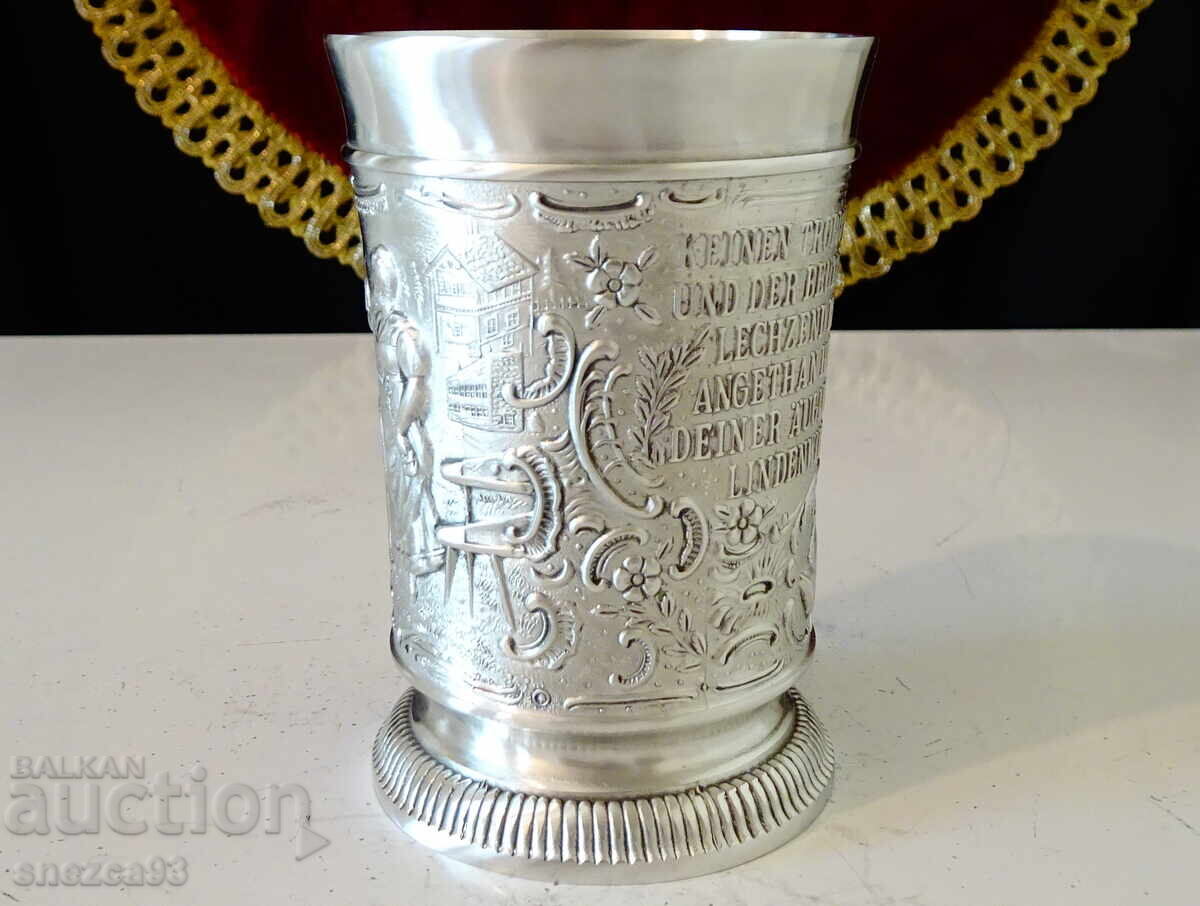 Livrarea Ceașcă de vin din cositor seria Lindenwirtin, cântec de dragoste