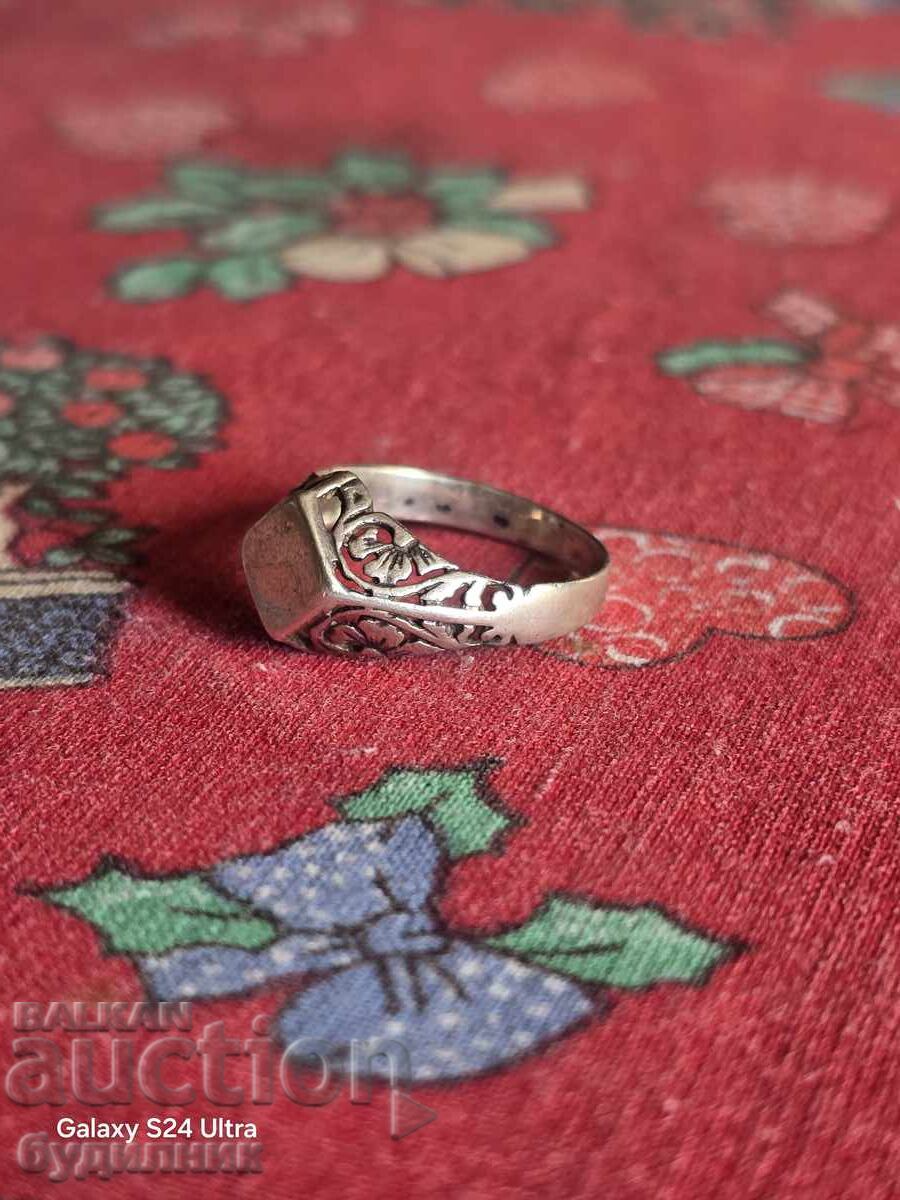 Silver ring. 18mm. I'm listing over 100 auctions. Take a look - 5