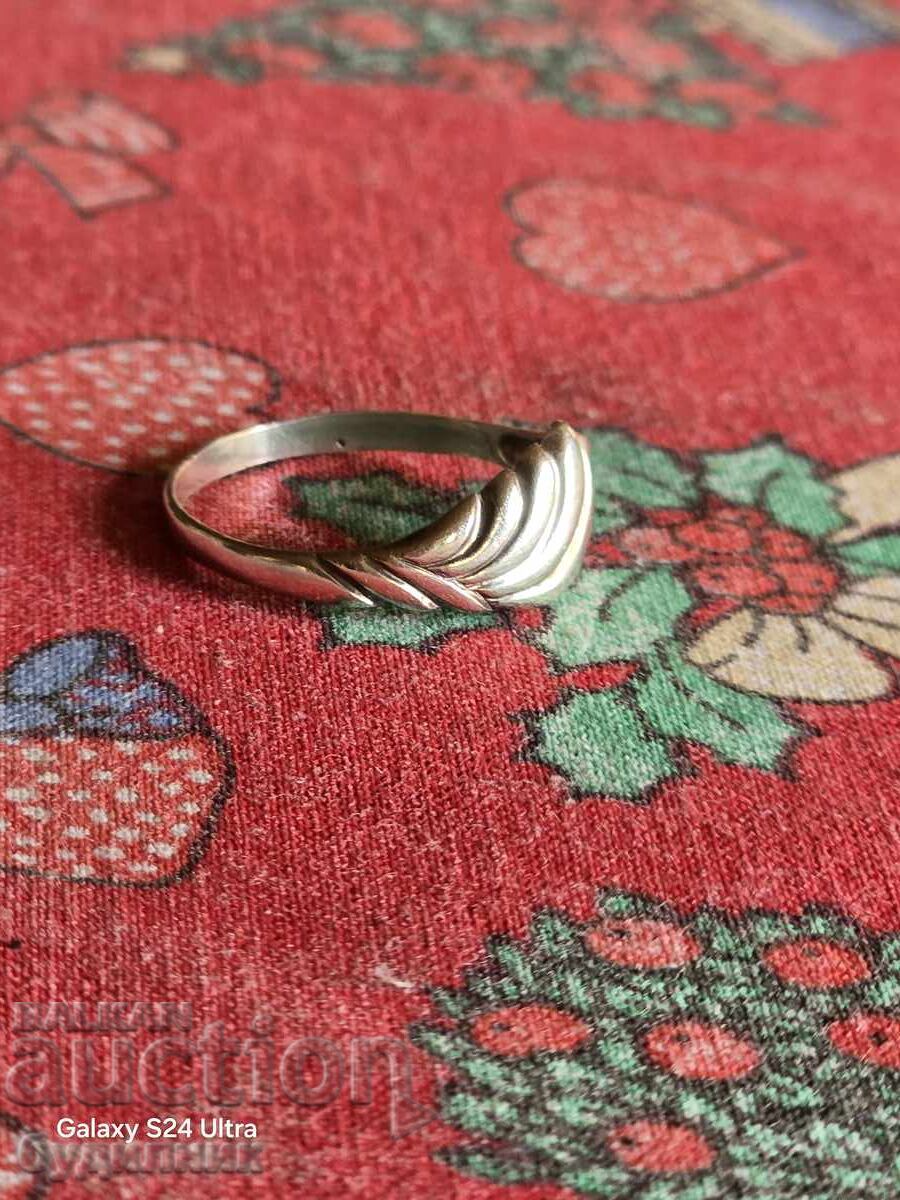 Сребърен пръстен. 19,7мм. Пускам над 100 Аукциона. Разгледа - 5 Сребърен пръстен. 19,7мм. Пускам над 100 Аукциона. Разгледа - 5