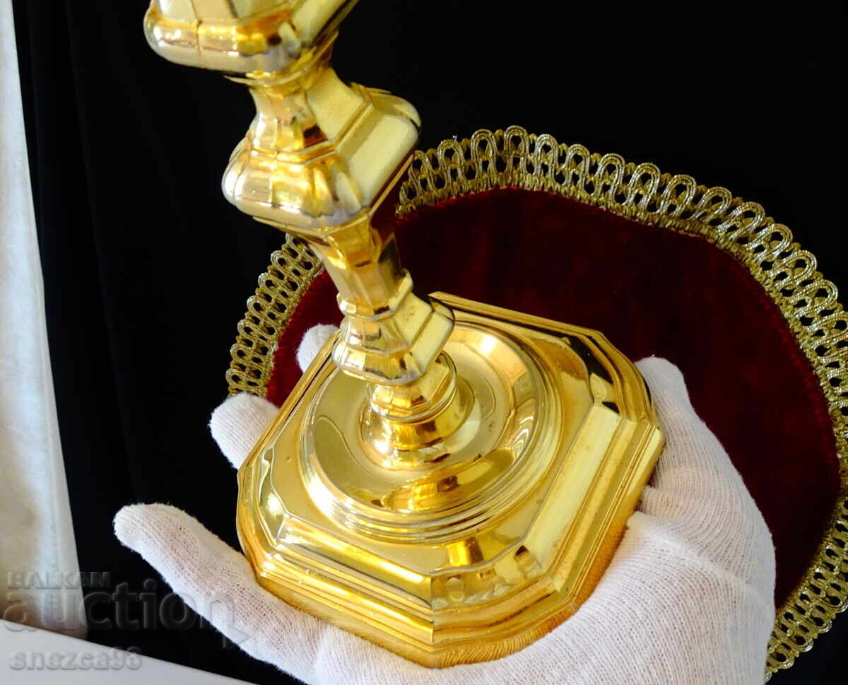 Bronze candlestick BMF, thick gold plating, 565 g with price 26.00 BGN | € 13.29