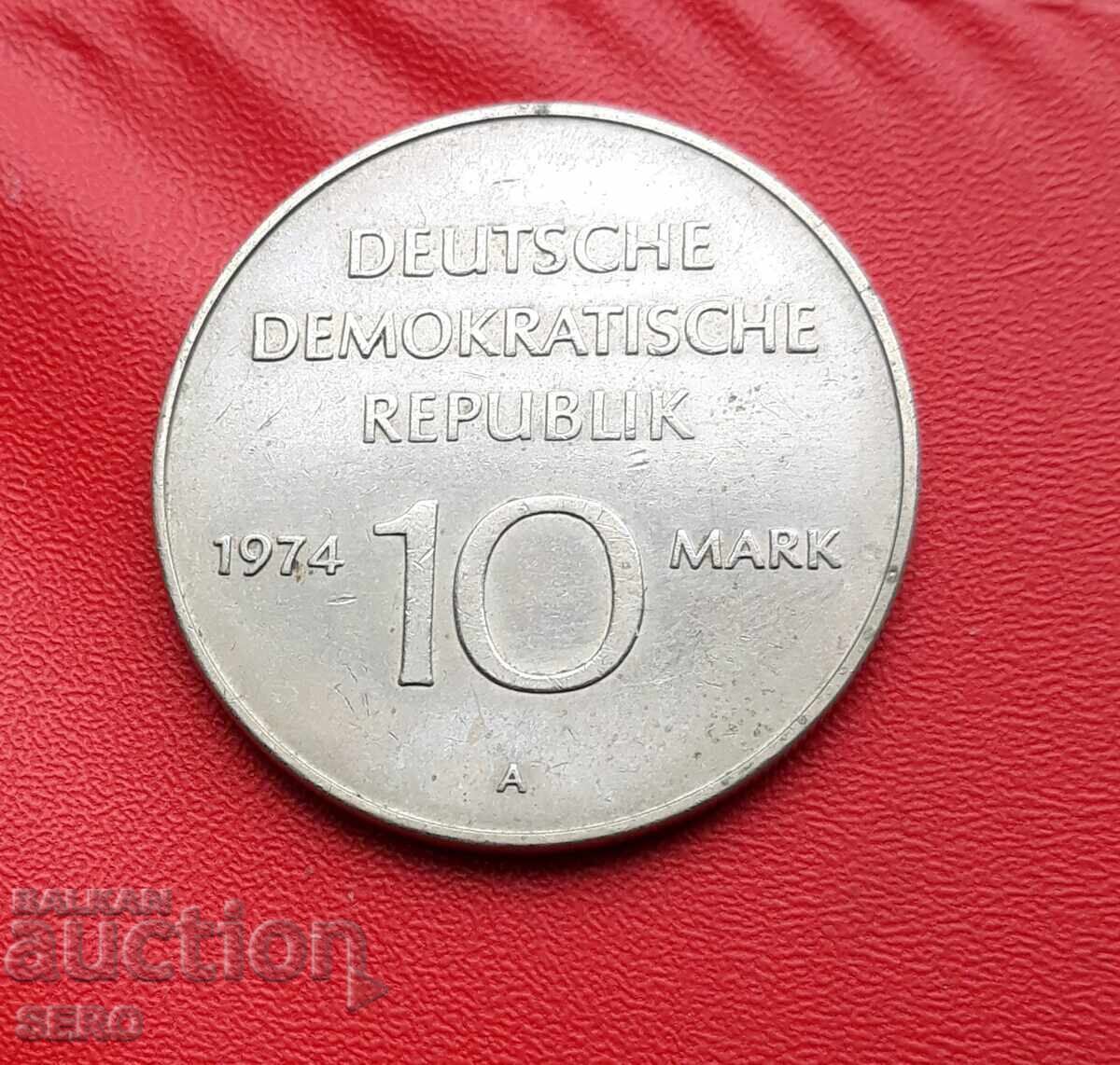 Η Γερμανία-ΛΔΓ-10 σηματοδοτεί τα 1974-25 χρόνια της ΛΔΓ