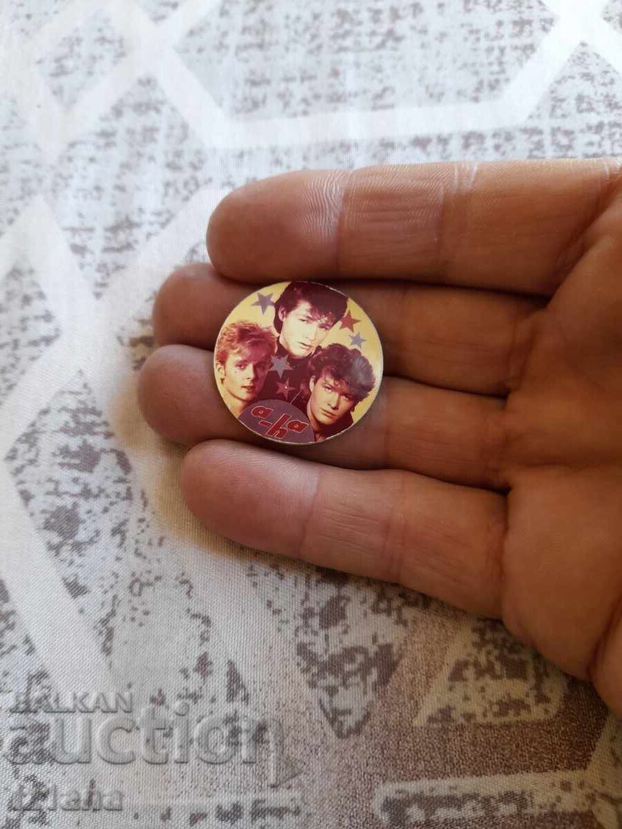 Стара значка A-HA с цена 11.00 лв. | € 5.62 Стара значка A-HA с цена 11.00 лв. | € 5.62