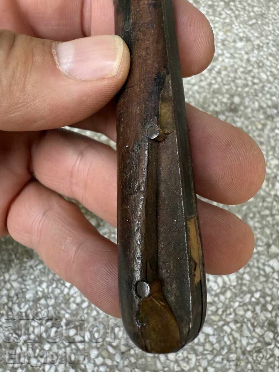 Delivery of Royal Pocket Knife from Gabrovo