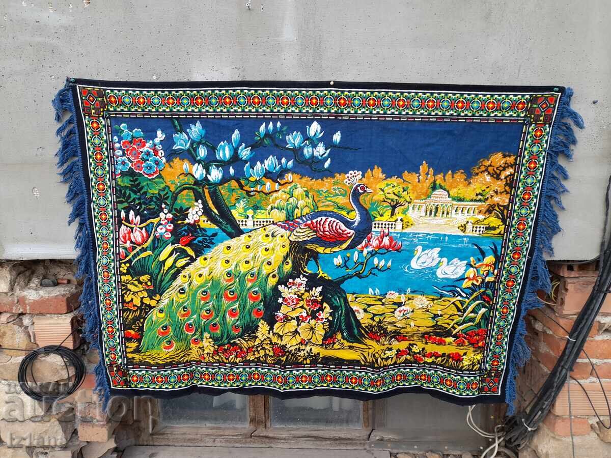 Μοκέτα αντίκα, επένδυση τοίχου με τιμή 85.00 BGN | € 43.46 Μοκέτα αντίκα, επένδυση τοίχου με τιμή 85.00 BGN | € 43.46