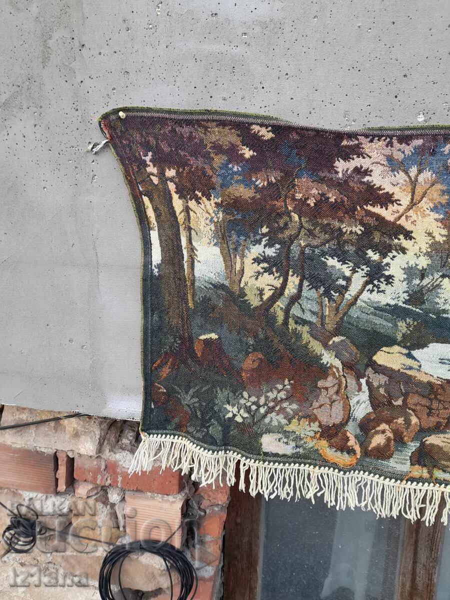 Auction Antique carpet, wall covering Auction Antique carpet, wall covering