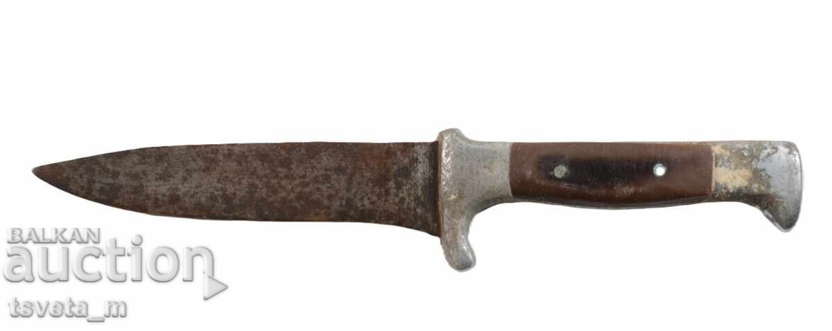 Аукцион Старинен нож с кожена кания Аукцион Старинен нож с кожена кания