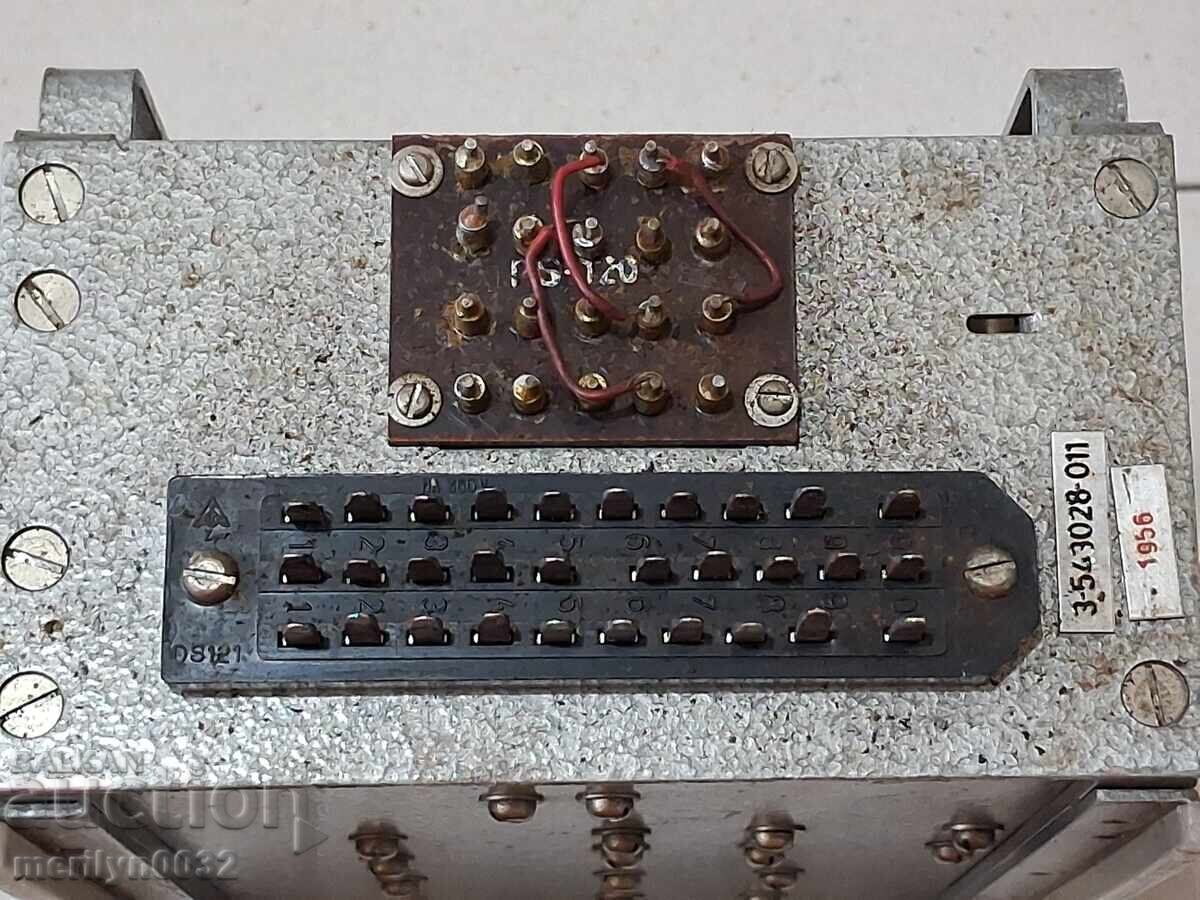 Old telephone set dial telephone - 7