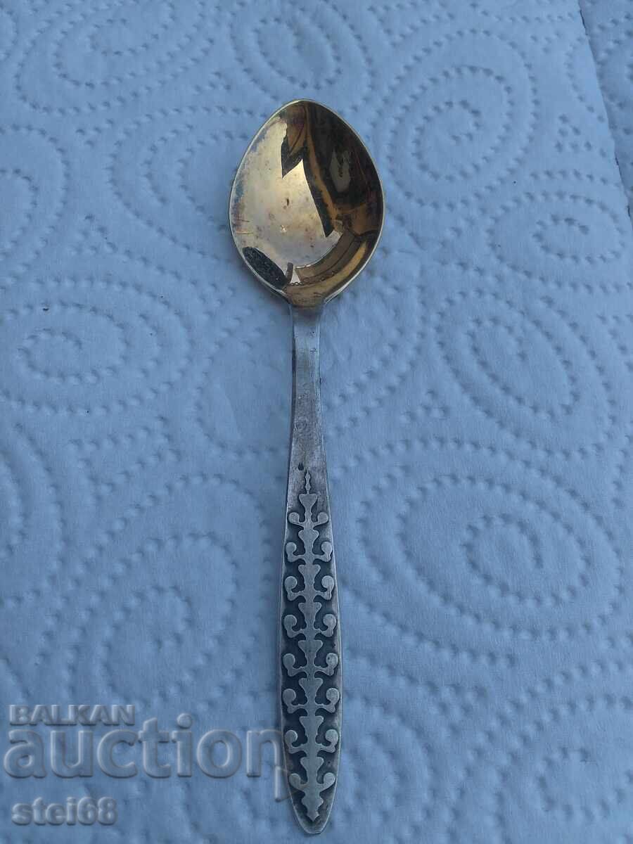 Ασημένιο κουταλάκι