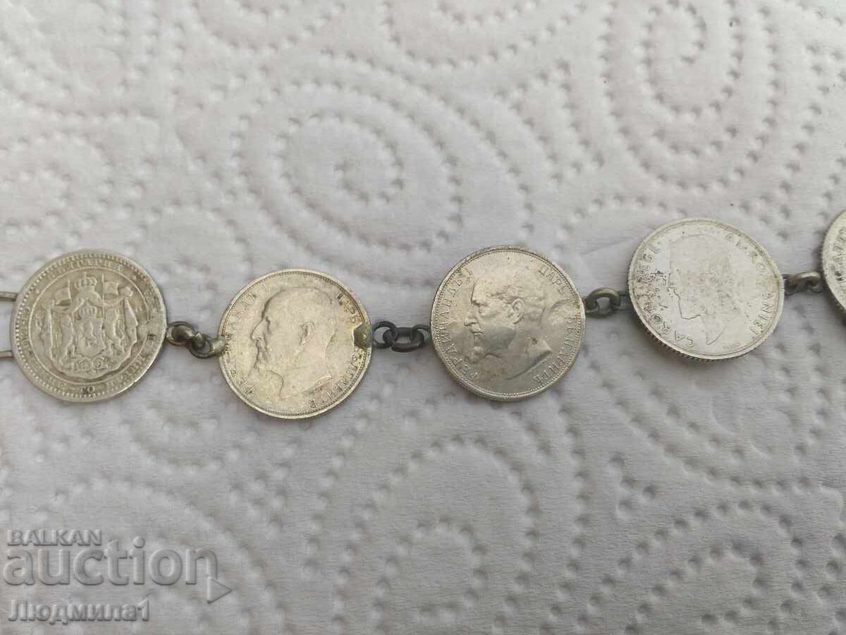 Licitație Brățară cu monede din argint