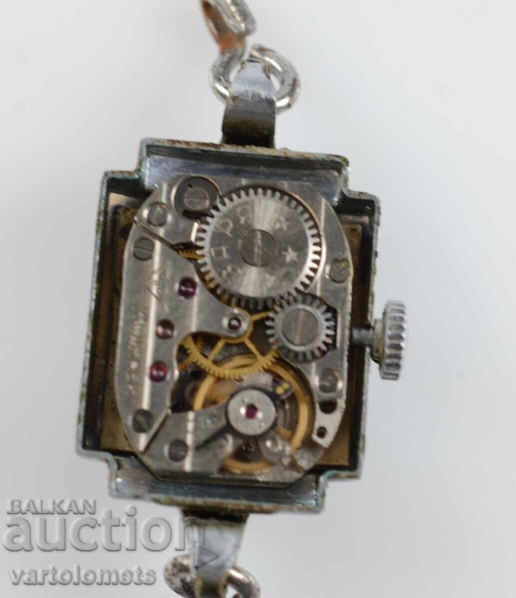 Ceas de dama ZARYA URSS - functioneaza cu preț 6.00 BGN | € 3.07 Ceas de dama ZARYA URSS - functioneaza cu preț 6.00 BGN | € 3.07