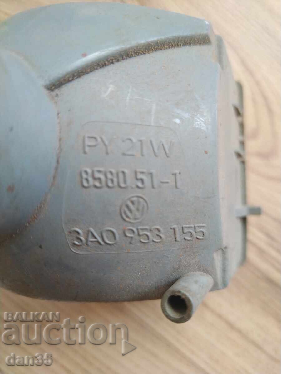 Turn signal for Volkswagen Passat Kombi (Variant) Third Generation with price 0.01 BGN | € 0.01 Turn signal for Volkswagen Passat Kombi (Variant) Third Generation with price 0.01 BGN | € 0.01