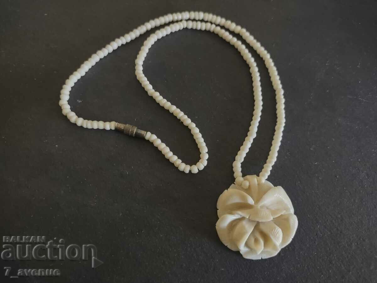 Necklace made of bone, from the USSR, GDR, 04.09.2025