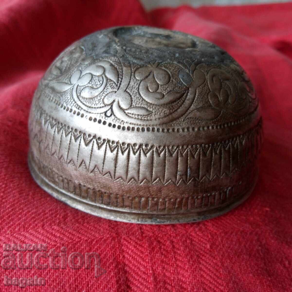 Auction Revival-era *tas*, *sachan* Auction Revival-era *tas*, *sachan*