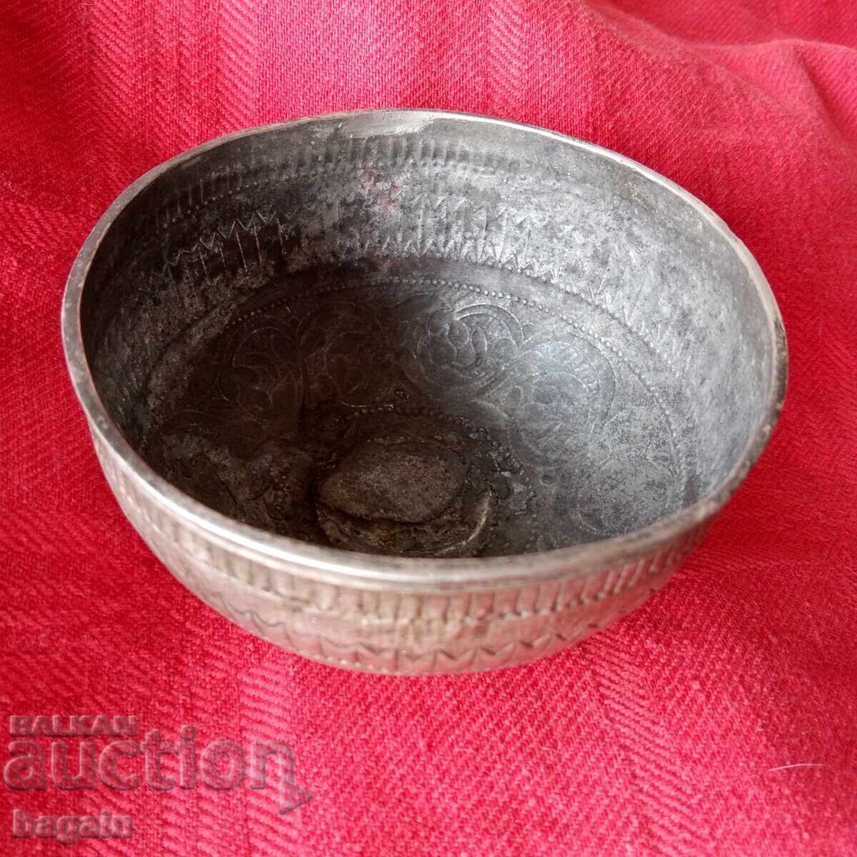 Revival-era *tas*, *sachan* Revival-era *tas*, *sachan*