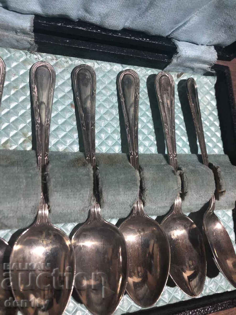 Доставка на посребрени лъжици epns