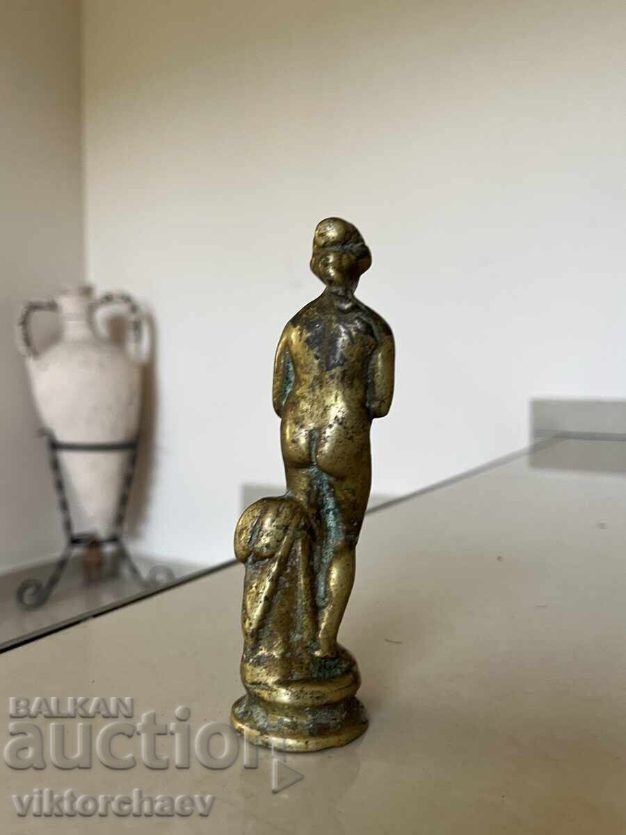 Aphrodite bronze figure / statuette with price 215.00 BGN | € 109.93 Aphrodite bronze figure / statuette with price 215.00 BGN | € 109.93