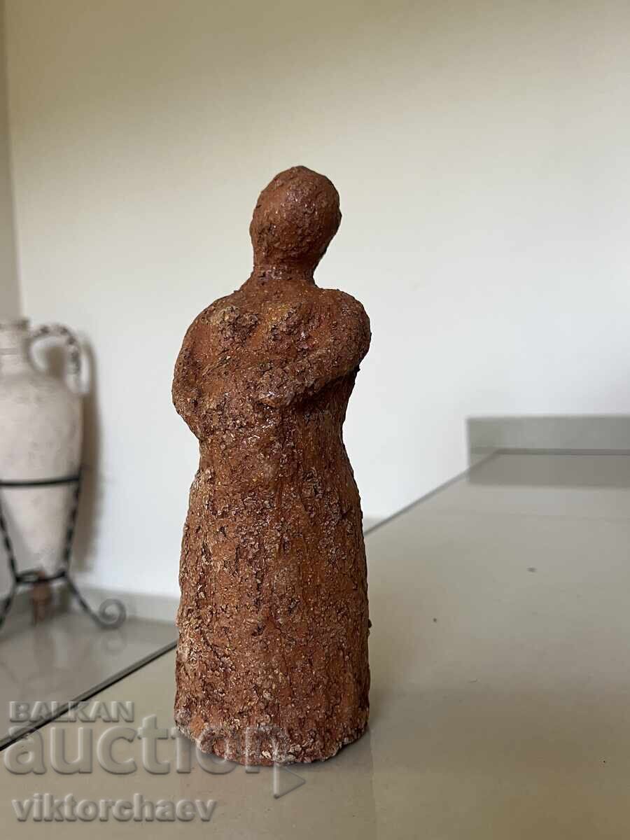 Μητρότητα - πήλινο ειδώλιο / γλυπτό