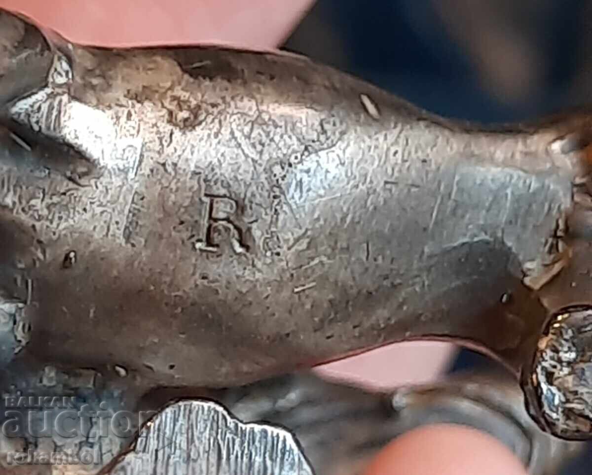 Compoziție veche argintată cu două figurine de câini teckel - 5