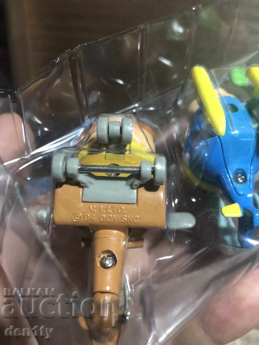 Аукцион метални модели на Budgie - малкият хеликоптер