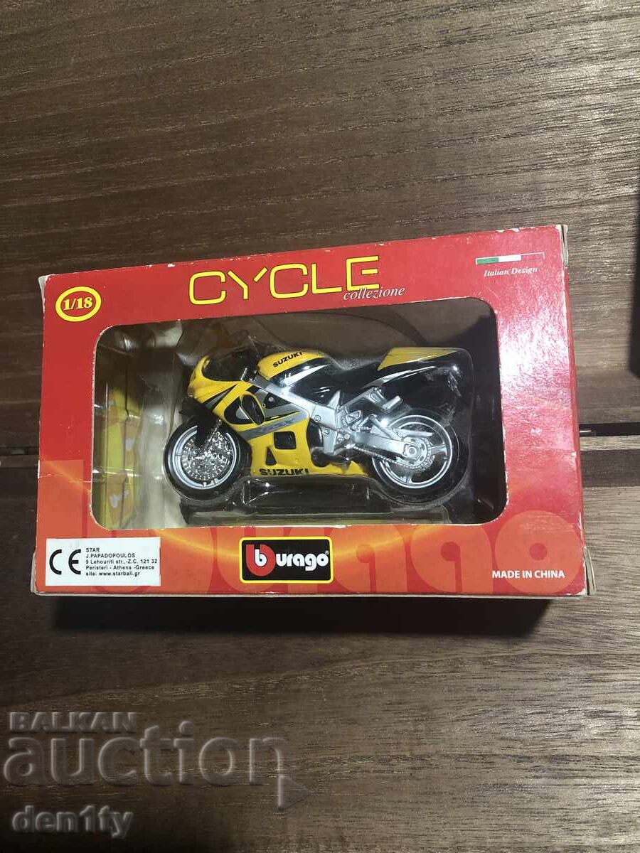 Аукцион Мотоциклет Bburago Suzuki GSX R750 в мащаб 1/18
