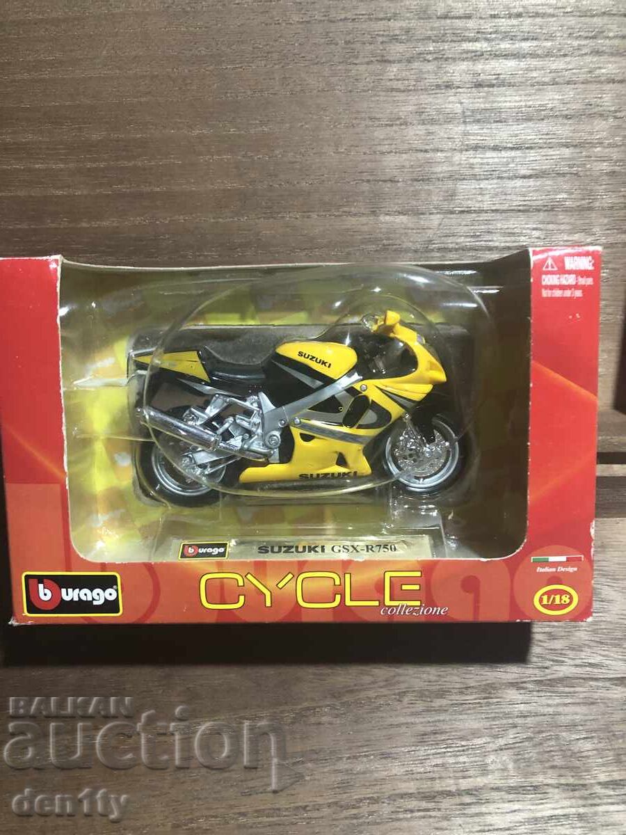 Мотоциклет Bburago Suzuki GSX R750 в мащаб 1/18
