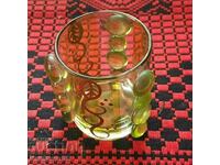 ceașcă veche de sticlă.