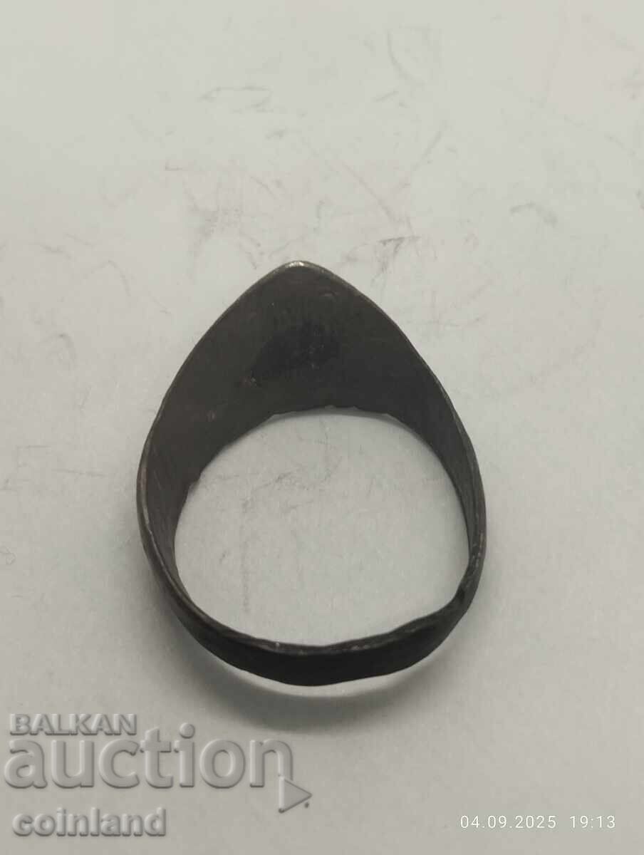 Licitație INELE ANTIC - REPLICĂ REPRODUCERE