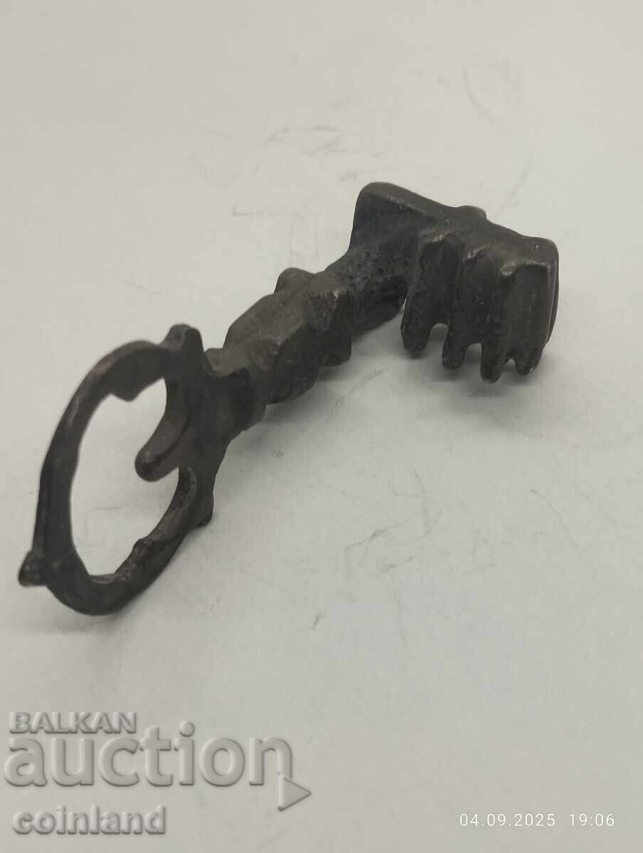 INELE ANTIC - REPLICĂ REPRODUCERE cu preț 12.00 BGN | € 6.14 INELE ANTIC - REPLICĂ REPRODUCERE cu preț 12.00 BGN | € 6.14