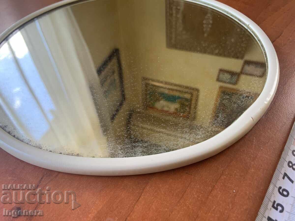 Livrarea OGLINDĂ VECHE DE EPOCĂ, CU ETICHETĂ