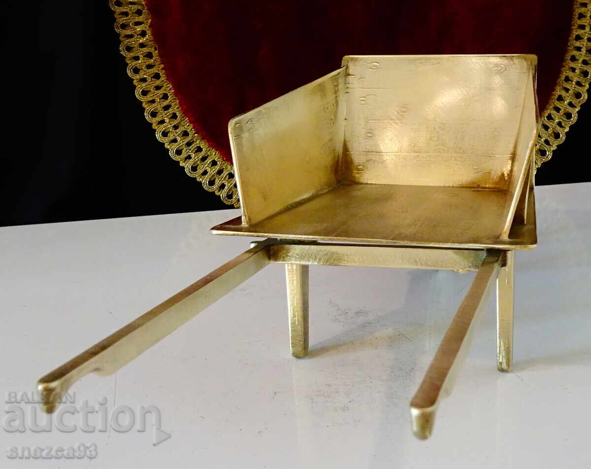 Δημοπρασία Χάλκινη βάση, βάση μπουκαλιού, χειράμαξα 720 γρ