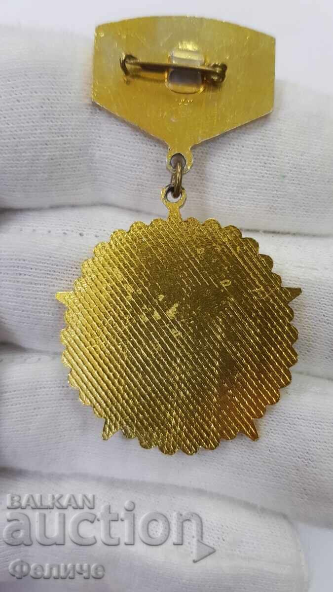 Рядък военен знак,значка 30г. Танкиско поделение 26460 Ямбол - 5 Рядък военен знак,значка 30г. Танкиско поделение 26460 Ямбол - 5