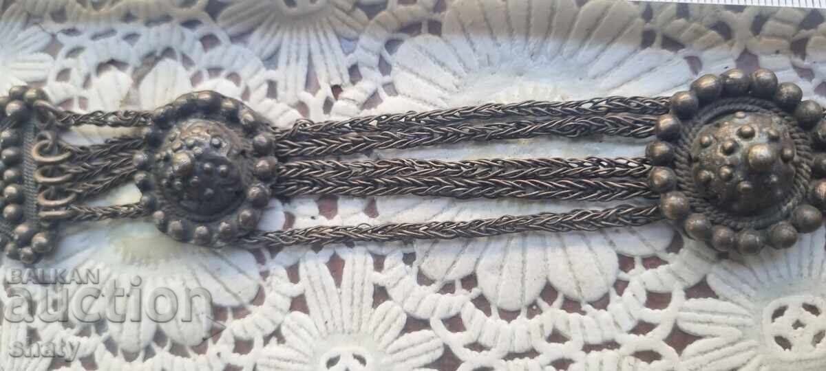 Auction  Old loved jewelry