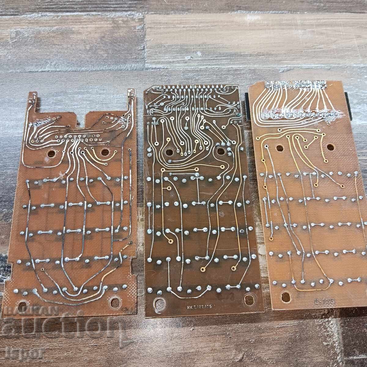 Delivery of Christmas Tree's Scarves with Gilding