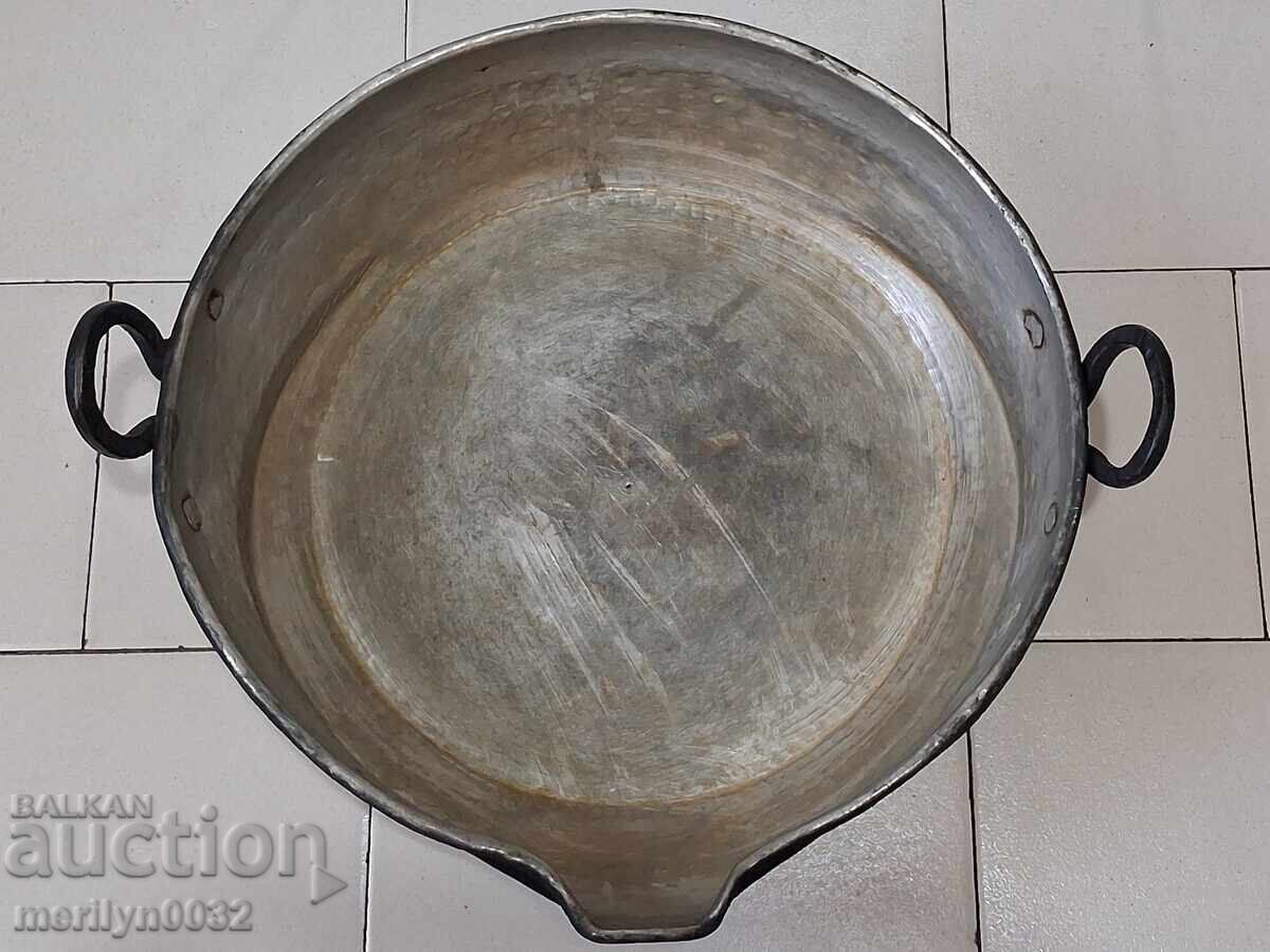 Παλιός χάλκινος δίσκος για lutenitsa majun γλυκό χαλκό