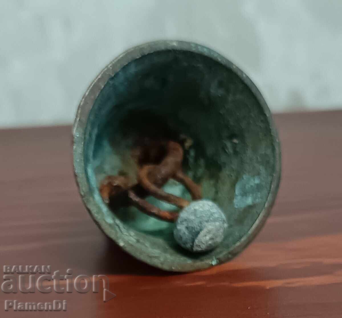 Delivery of Old bronze bell, chime, clapper Delivery of Old bronze bell, chime, clapper