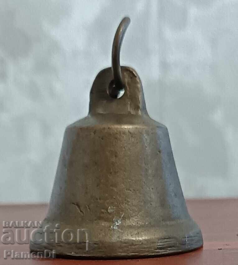 Παλιά μπρούτζινη καμπάνα, κουδούνι, κουδουνίστρα