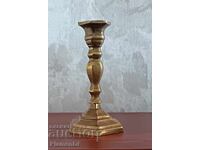 Sfeșnic vechi din bronz