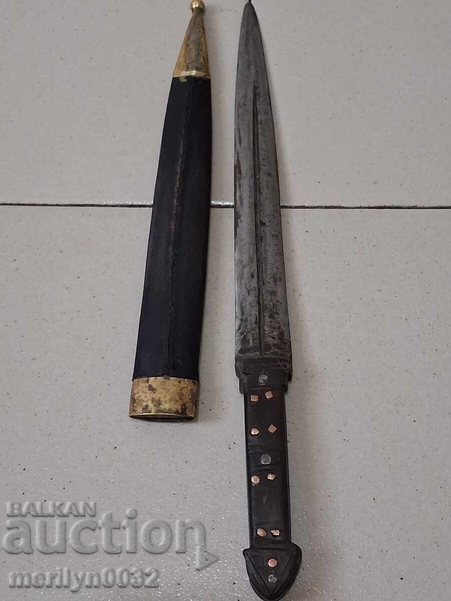 Auction  Gabrovo haiduk kama with a horn sheath ORIGINAL
