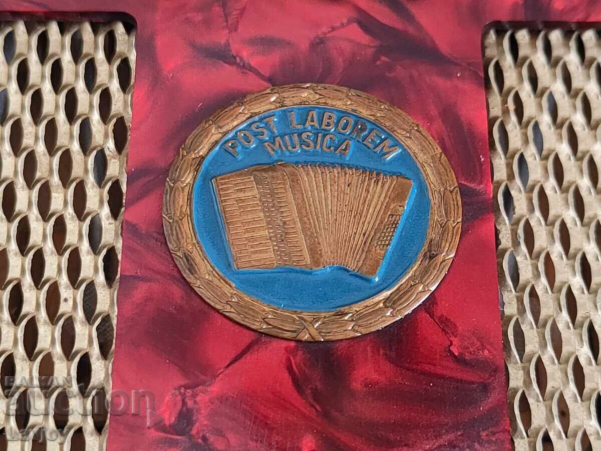 Licitație Acordeon retro Weltmeister 24 basi