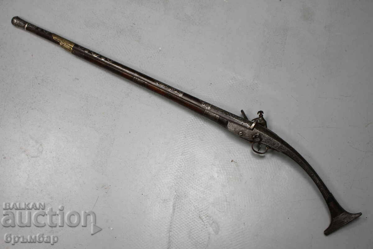 Delivery of Rare short rifle Arnautka, flintlock with an interesting barrel Delivery of Rare short rifle Arnautka, flintlock with an interesting barrel