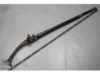 Pușcă scurtă rară Arnautka cu cremene și țeavă interesantă