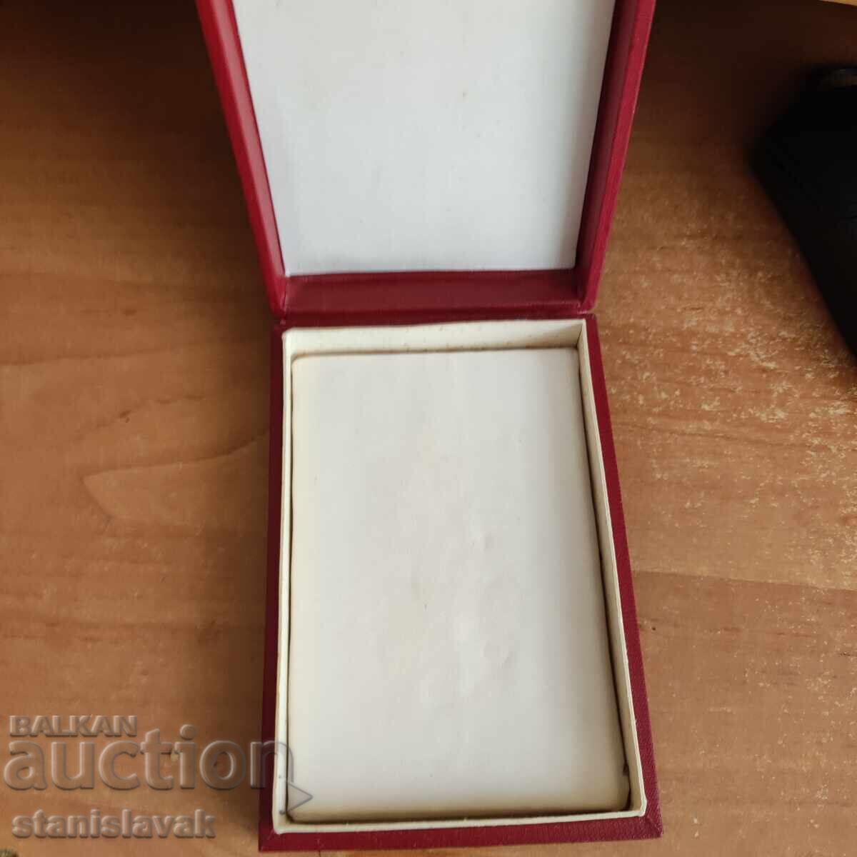 Box for the Order "For Bravery" 3rd Class - Socialist with price 95.00 BGN | € 48.57 Box for the Order "For Bravery" 3rd Class - Socialist with price 95.00 BGN | € 48.57