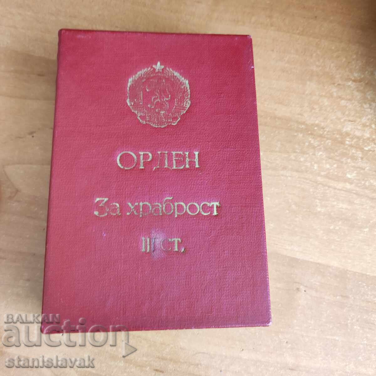 Box for the Order "For Bravery" 3rd Class - Socialist Box for the Order "For Bravery" 3rd Class - Socialist