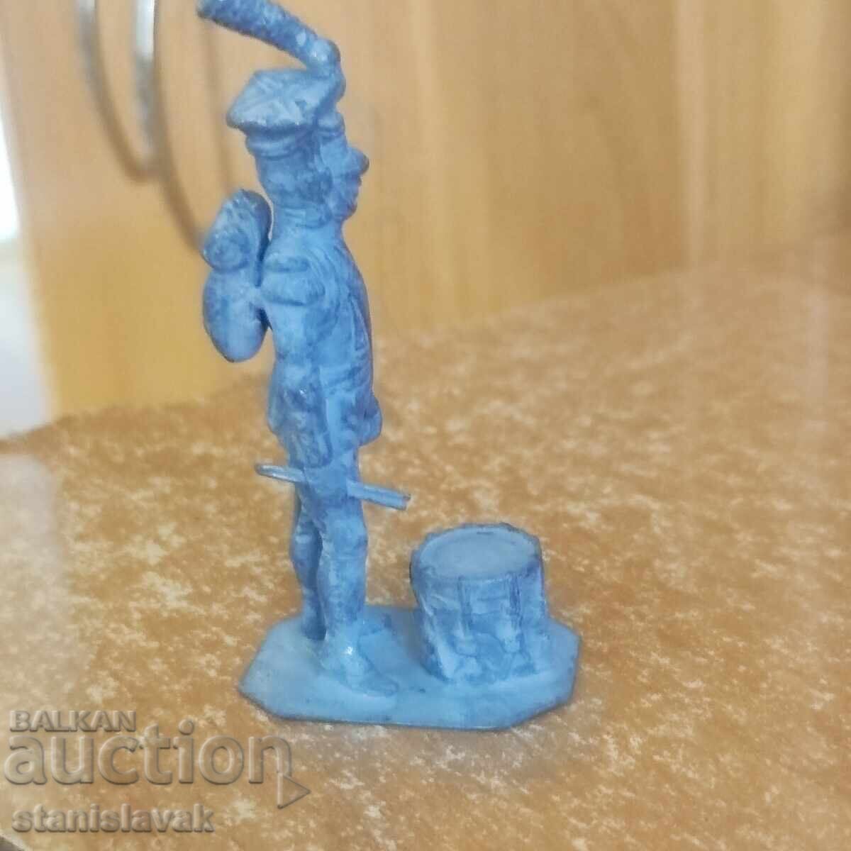 Old lead soldier figure with price 15.00 BGN | € 7.67